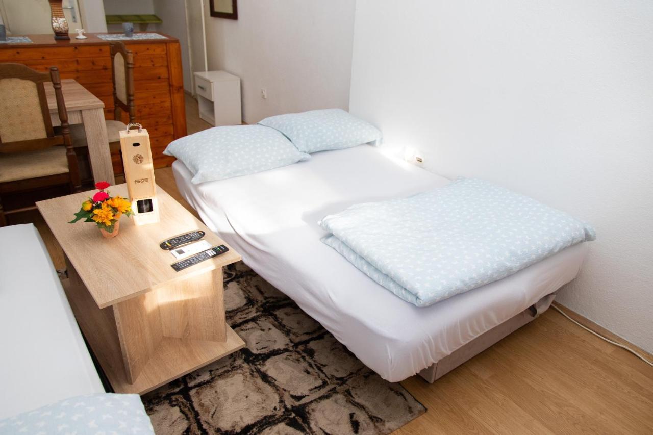 Apartman Irina Требинье Экстерьер фото