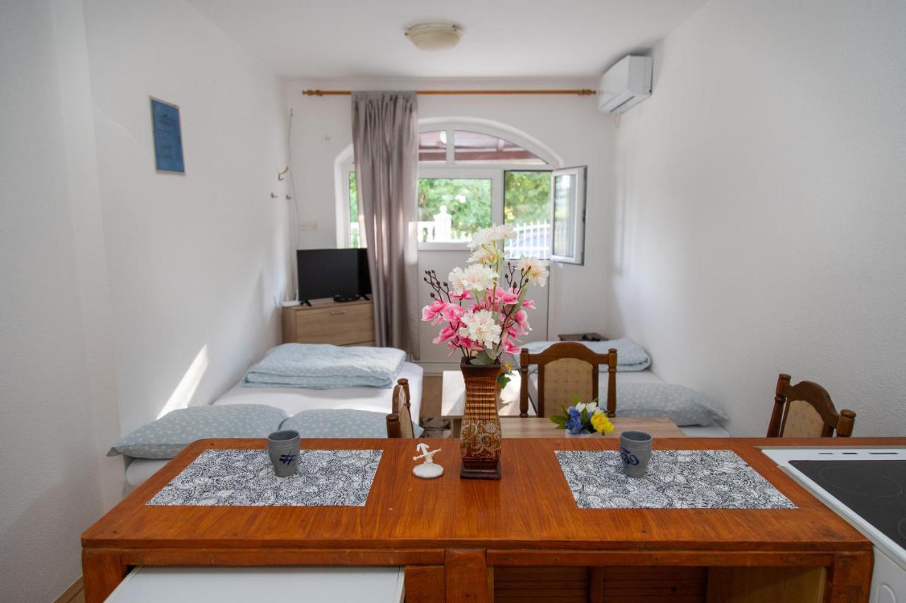 Apartman Irina Требинье Экстерьер фото